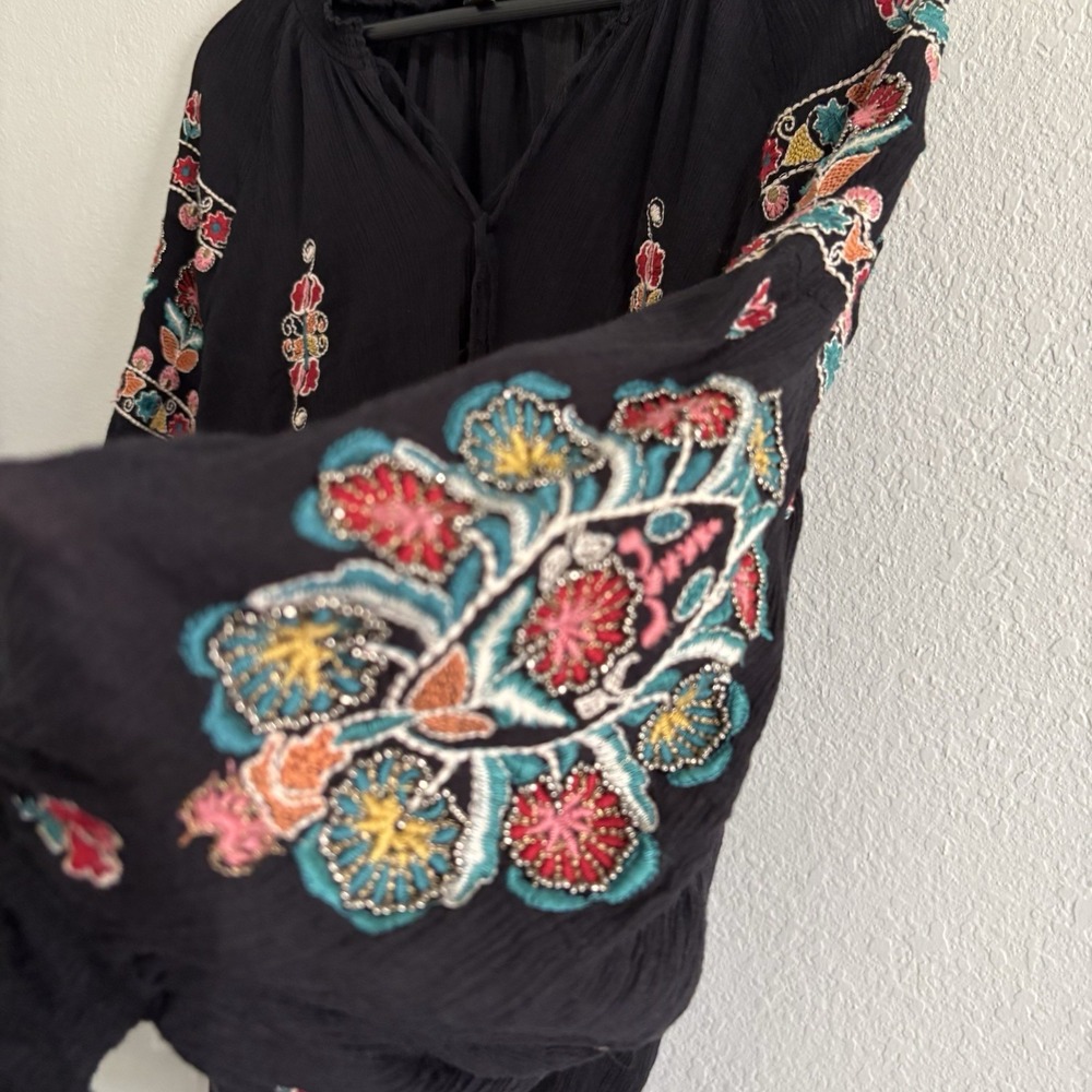 Tolani XL Black 100% Cotton Embroidered Boho Tunic Peasant Blouse Floral Top - Picture 9 of 16